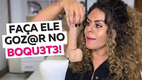 Morena gostosa faz boquete garganta profunda no bem dotado.